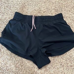 Varley Black Women's Shorts